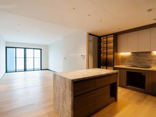 Bán căn góc 2 ngủ, ban công đn  handi resco  31 lê văn lương, sẵn sổ đỏ, có slot ô tô, 7 tỷ có tl