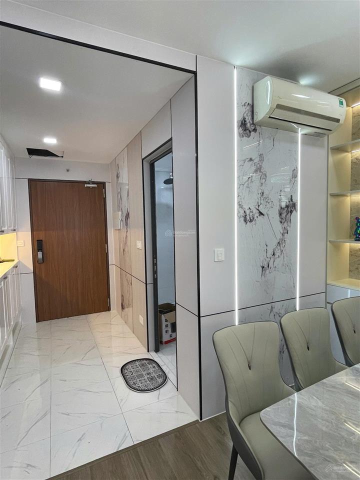 Bán căn 2 ngủ chung cư roman tố hữu, 70m, đầy đủ nội thất, có slot ô tô, đầy đủ nội thất, 6 tỷ
