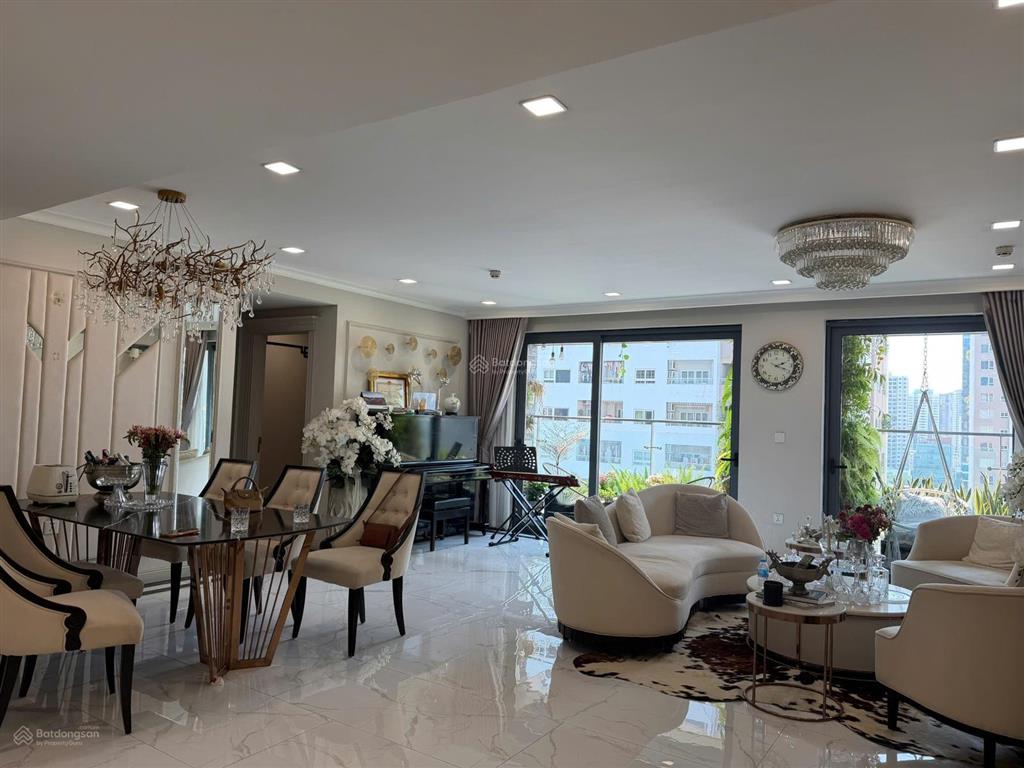 Bán căn 120m chung cư intracom trung văn, 3 ngủ, sẵn sổ, đầy đủ nội thất, có slot ô tô, hơn 7 tỷ