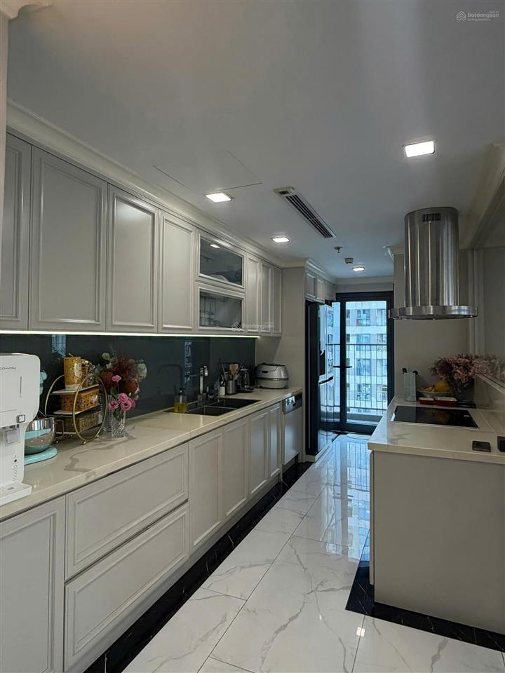 Bán căn góc 110m chung cư eco life tố hữu, sẵn sổ đỏ, có slot ô tô, có nội thất, 9 tỷ có tl