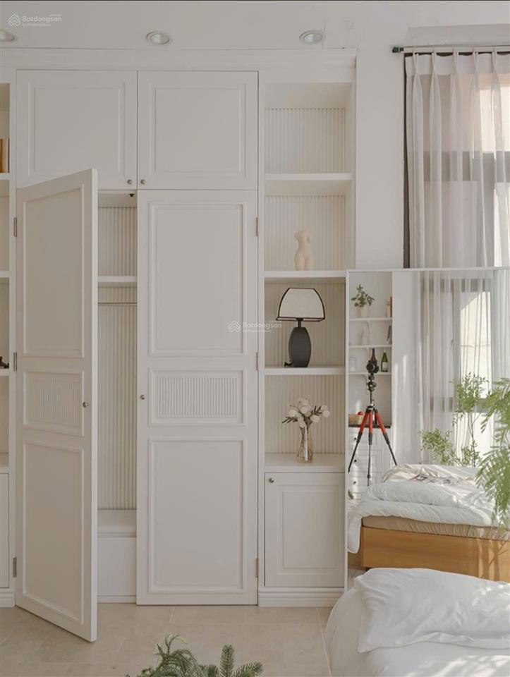 Bán căn góc 2 ngủ chung cư handiresco  31 lê văn lương, sẵn sổ đỏ, có slot ô tô, 6,5 tỷ
