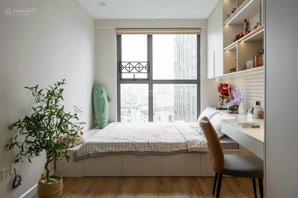 Bán căn góc 2 ngủ chung cư handiresco  31 lê văn lương, sẵn sổ đỏ, có slot ô tô, 6,5 tỷ