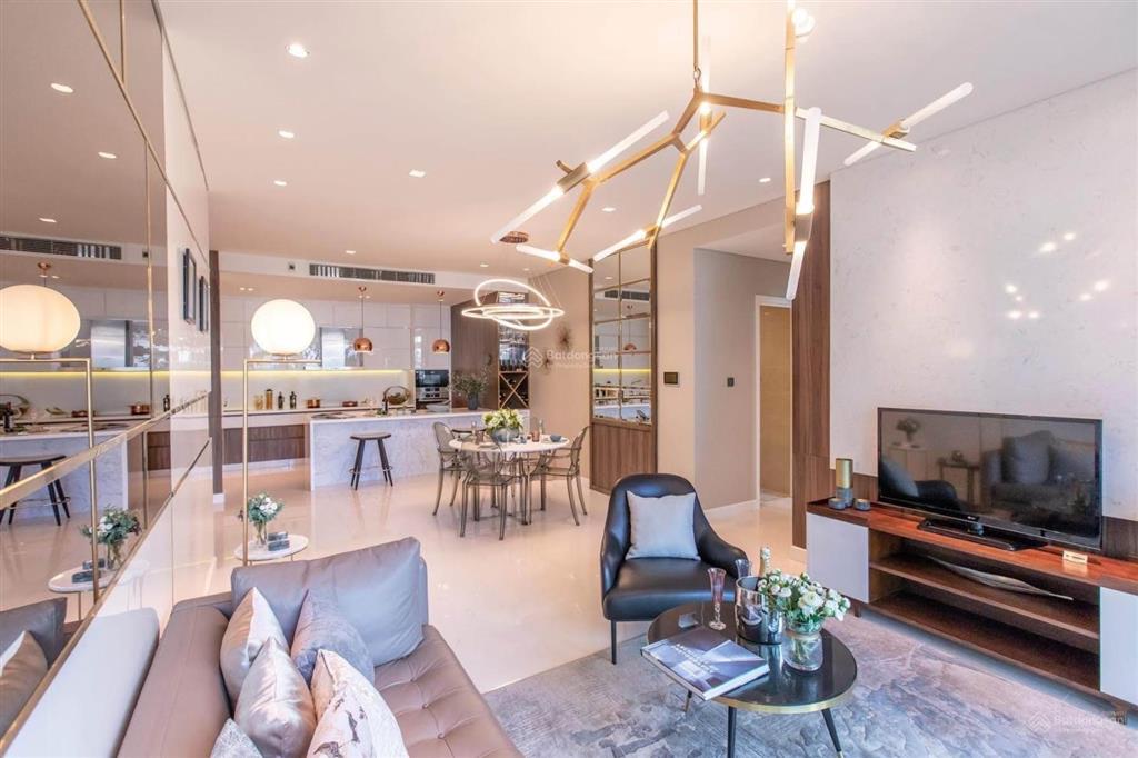 Bán căn 80,9m2 chung cư golden palm 21 lê văn lương, sẵn sổ, có slot ô tô, đầy đủ nội thất, 8 tỉ