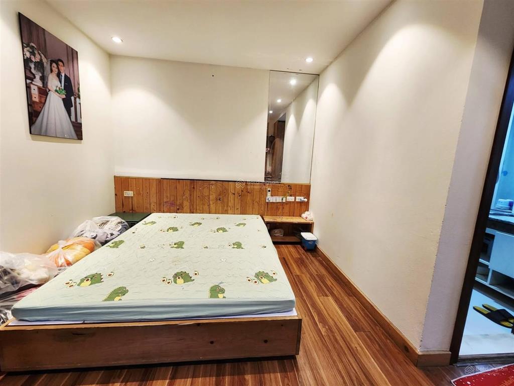 Cần bán gấp căn hộ chung cư flc star tower 418 quang trung hà đông, dt 80m2, 2pn, 2vs,