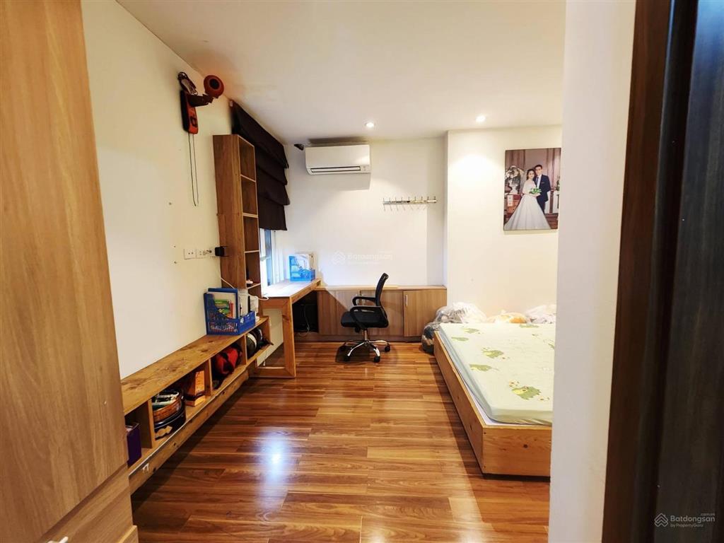 Cần bán gấp căn hộ chung cư flc star tower 418 quang trung hà đông, dt 80m2, 2pn, 2vs,