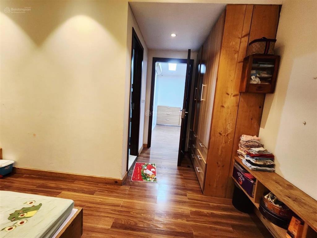 Cần bán gấp căn hộ chung cư flc star tower 418 quang trung hà đông, dt 80m2, 2pn, 2vs,