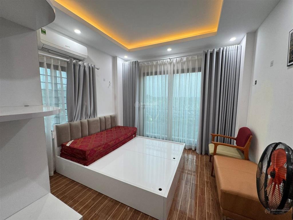 Bán nhà mặt phố yên nghĩa hà đông, diện tích 42m2 5 tầng, mt 3,5m, lô góc, oto tránh, kinh doanh
