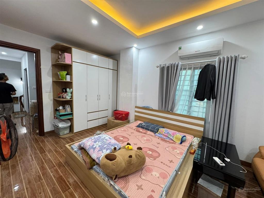 Bán nhà mặt phố yên nghĩa hà đông, diện tích 42m2 5 tầng, mt 3,5m, lô góc, oto tránh, kinh doanh