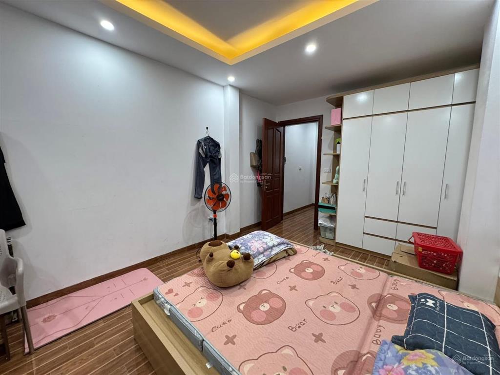 Bán nhà mặt phố yên nghĩa hà đông, diện tích 42m2 5 tầng, mt 3,5m, lô góc, oto tránh, kinh doanh