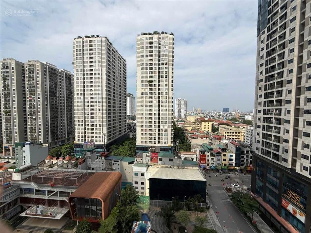 Bán căn hộ goldseason, 47 nguyễn tuân trung tâm thanh xuân, 2pn, 2wc, có slot ô tô