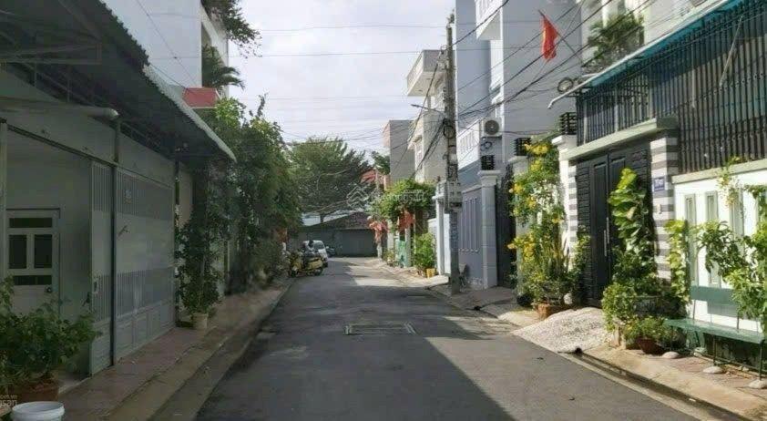 Bán gấp nhà hẻm 212 nguyễn hữu cảnh, p. rạch dừa, tp. hồ chí minh