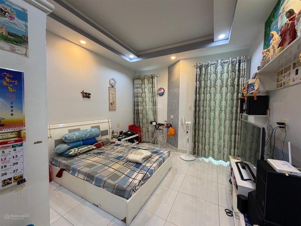 Bán gấp nhà riêng 80 m2, 9,99 tỷ tại gò dầu, tân thành, q.tân phú, view đẹp. cách aeon mall chỉ 2 p
