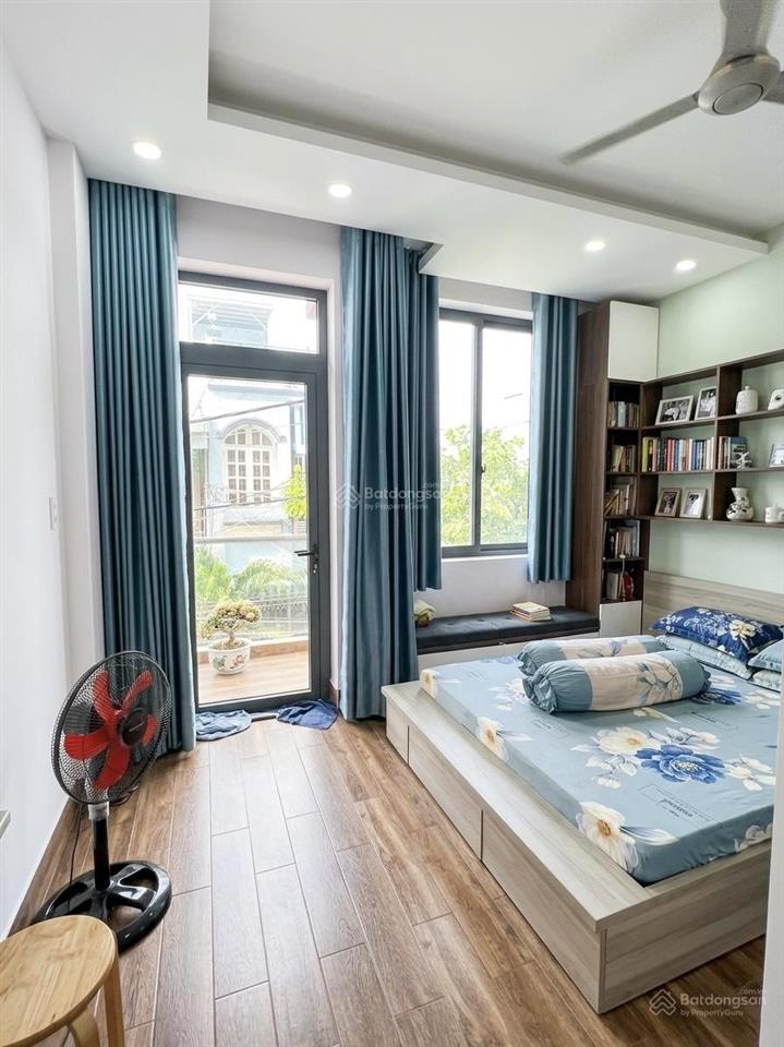 Vip! ngay bàu cát, đồng đen, đường xe hơi 8m quay đầu, 60m2, 4 tầng đúc. nhà đẹp ở ngay.chỉ 10 tỷn