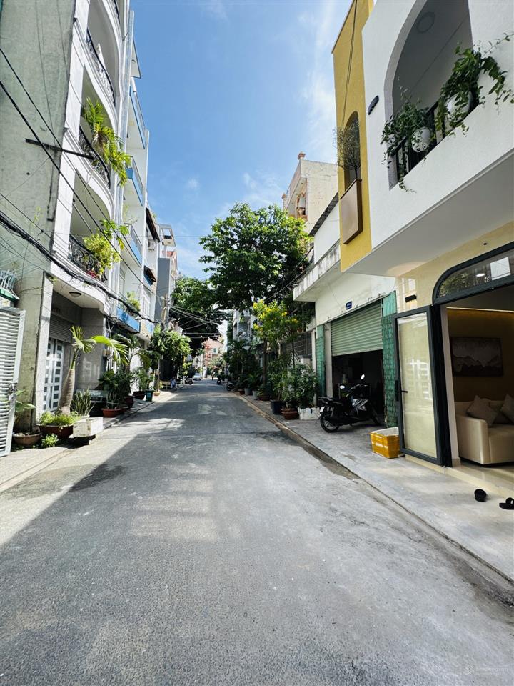 Định cư gấp bán 10 tỷ về 9,4. nhà 4 tầng. ngay gò dầu, aeon mall tân phú, 90m2. hẻm 8m