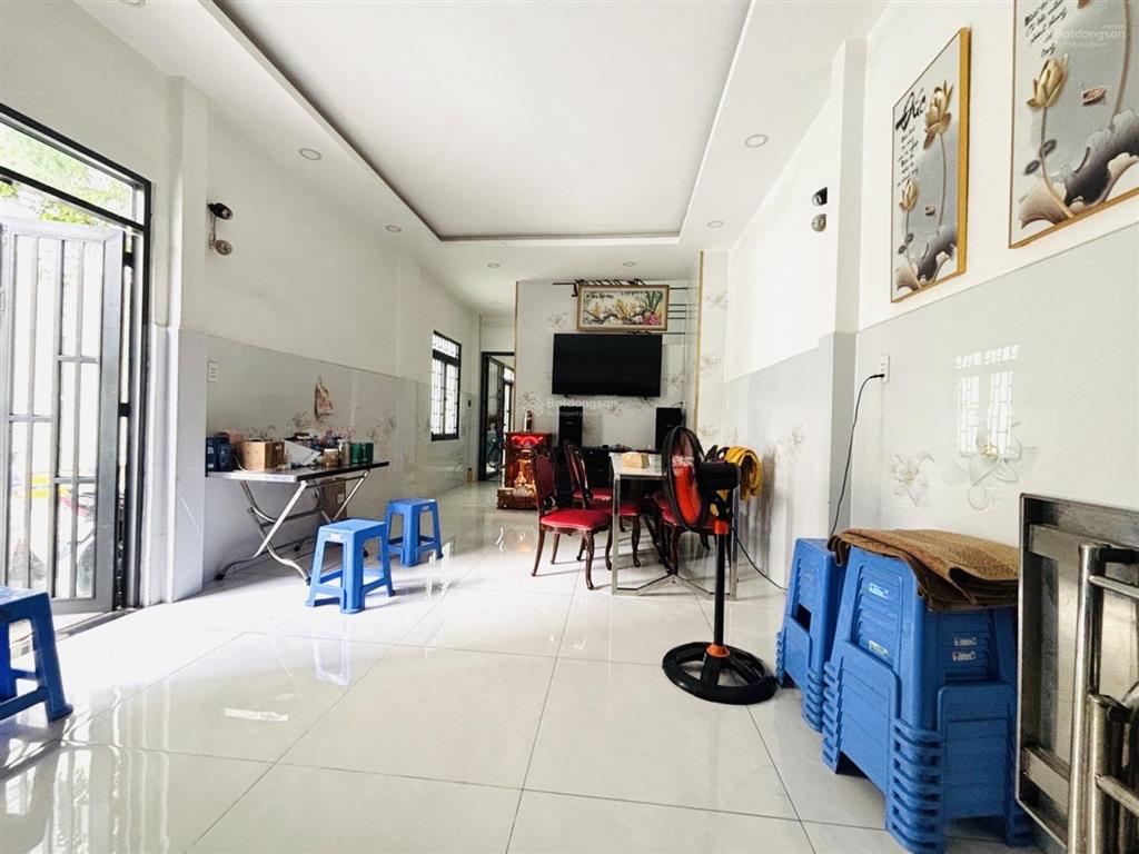 Bán nhà mặt tiền đường 8m thông vườn lài, tân phú. (4x16m), 2 tầng đúc. hẻm đẹp 1/, hoàn công đủ.