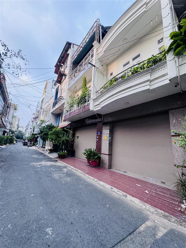 Bán nhà mặt tiền đường 8m thông vườn lài, tân phú. (4x16m), 2 tầng đúc. hẻm đẹp 1/, hoàn công đủ.