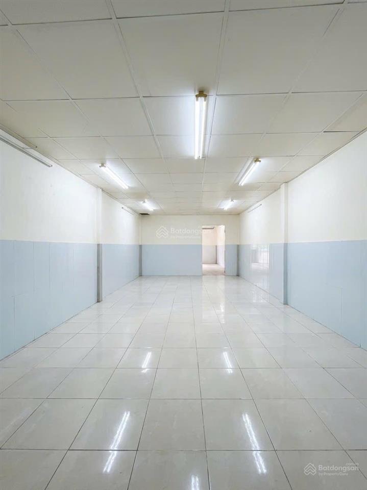 Bán nhà khu bàu cát, đồng đen (5x18m) nở hậu nhẹ, hẻm trước nhà 8m, xe hơi vào nhà