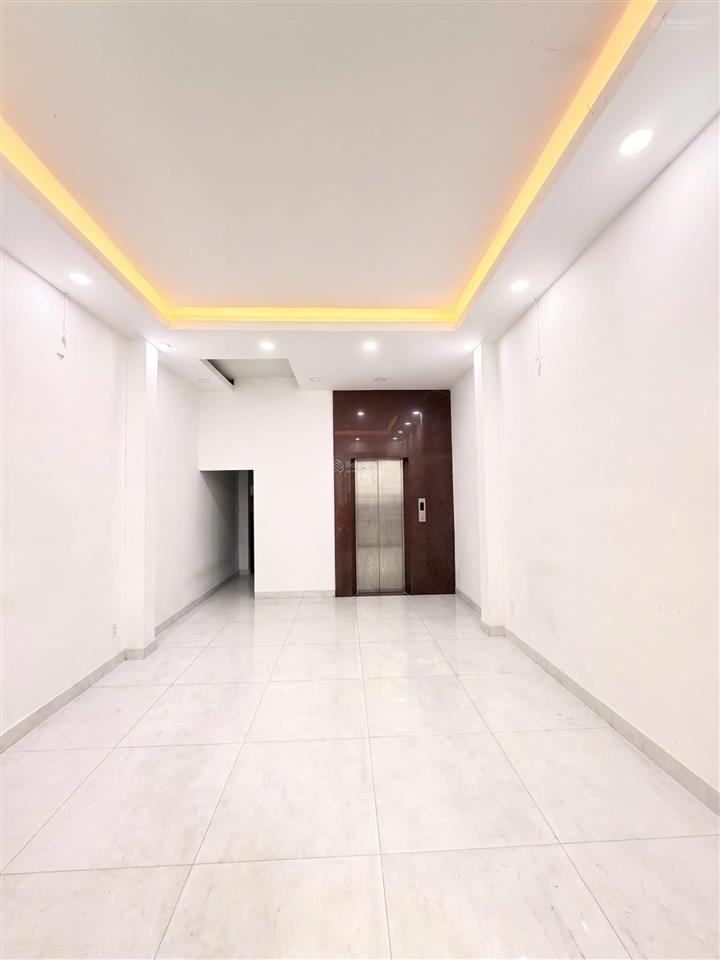Hạ 1 tỷ về 10 tỷ. ngay bàu cát, đồng đen, hẻm 1/ xe hơi. có thang máy xịn 72m2, 4 tầng đúc