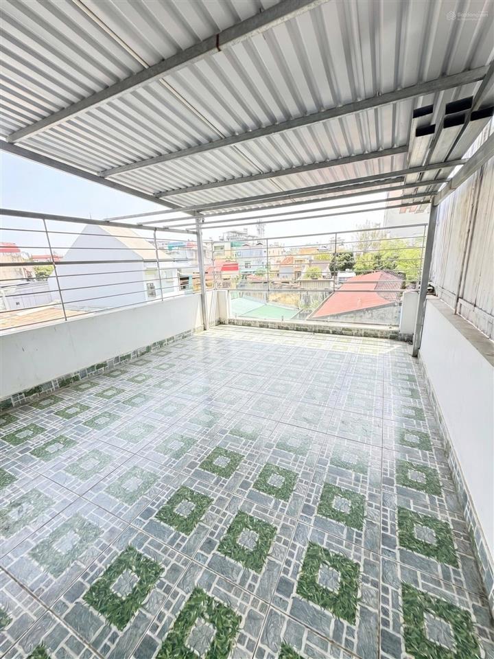 Hạ 1 tỷ về 10 tỷ. ngay bàu cát, đồng đen, hẻm 1/ xe hơi. có thang máy xịn 72m2, 4 tầng đúc