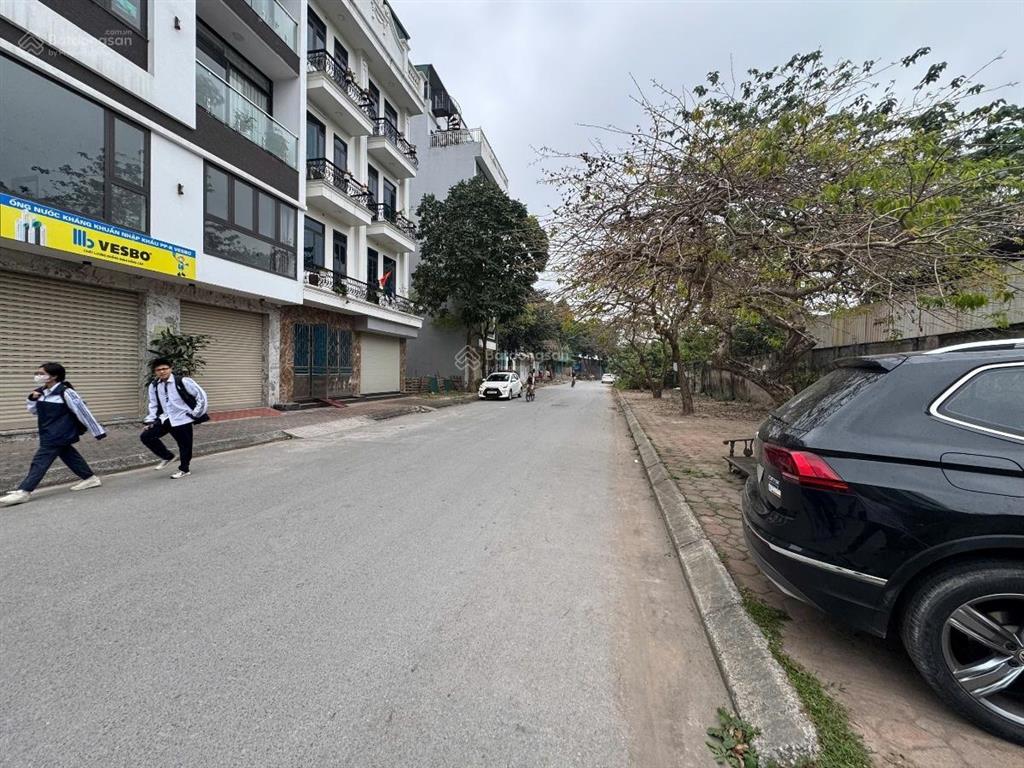 Bán đất thượng thanh, 8,95 tỷ, 46m2, mặt tiền 4m, ngõ thông, ô tô vào