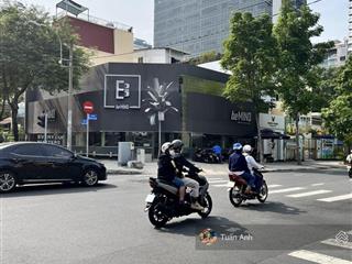 Cực hiếm  góc 2 mt phạm ngọc thạch  điện biên phủ, q3, 17x25m, hđt 600tr/th, giá 300 tỷ, ctxd cao