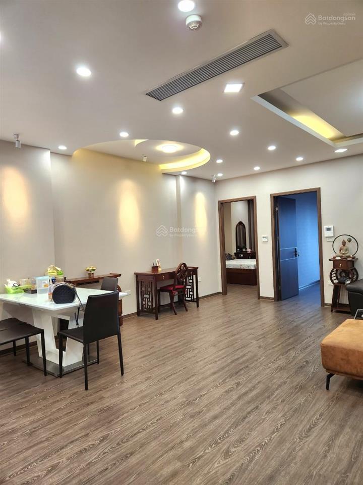 Chỉ hơn 5 tỷ, chung cư tòa an sinh, căn góc, ở luôn, cầu diễn, 60m, tầng 9, 0903 784 ***