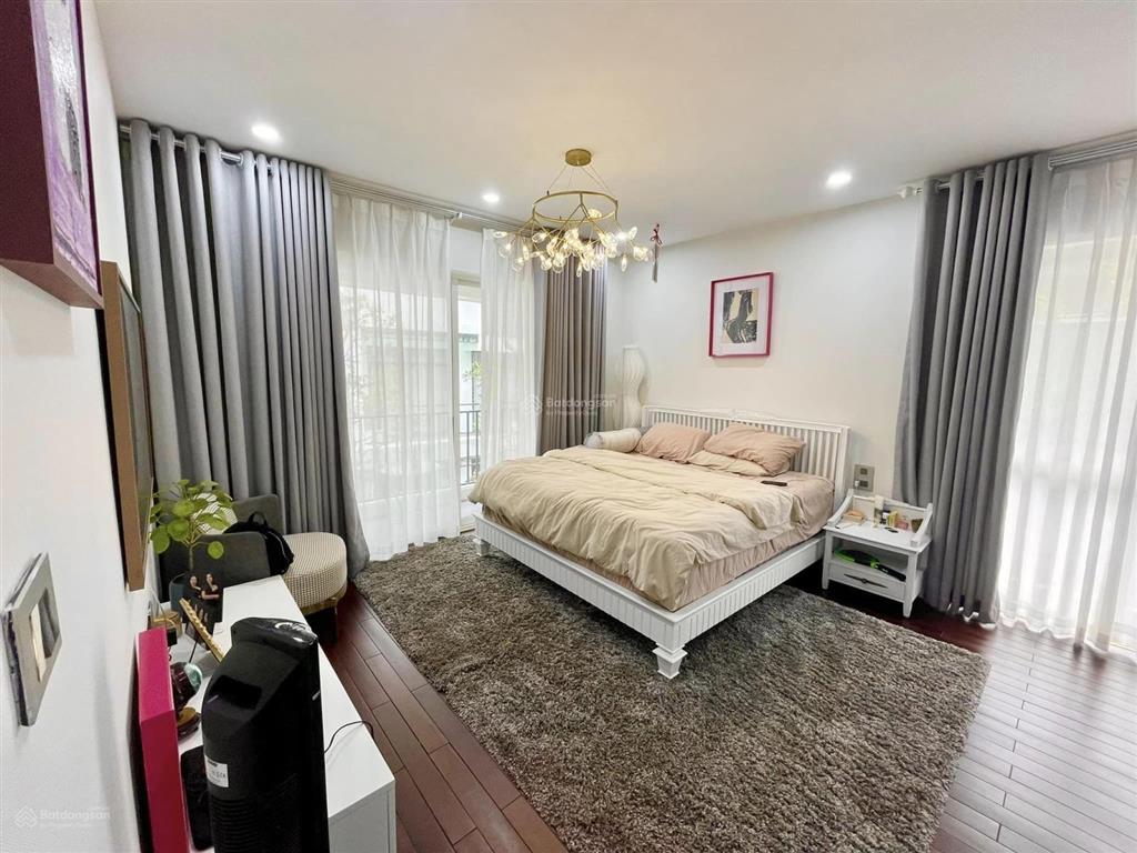Bán biệt thự, kđt yên hoà, giá tốt tại phố trung kính, 220m2, 5 tầng, có hầm, lô góc, 0903 784 ***