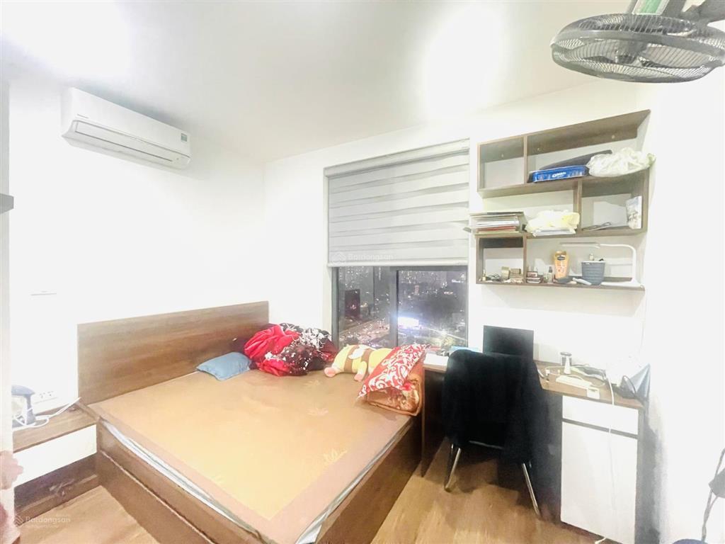 Cần bán nhanh căn chung cư, căn góc, 3n, 2vs, tặng nội thất, 98m, 7.x tỷ, 0903 784 ***