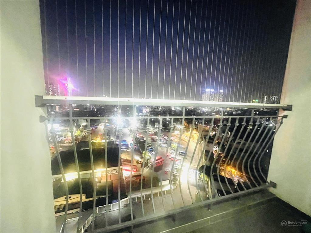 Cần bán nhanh căn chung cư, căn góc, 3n, 2vs, tặng nội thất, 98m, 7.x tỷ, 0903 784 ***