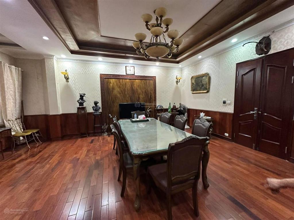 Cần bán rất gấp, biệt thự liền kề, mỹ đình, 140m, 5 tầng, có hầm, hơn 30tỷ, 0903 784 ***