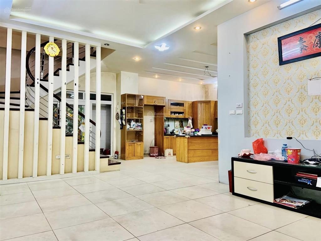 Nhà đẹp, phân lô, quan hoa, thang máy, ô tô tránh, 65m, hơn 20 tỷ, 0903 784 ***