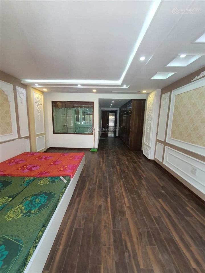 Hoàng quốc việt, nhà đẹp, phân lô, thang máy, ô tô tránh, 65m, hơn 20 tỷ, 0903 784 ***