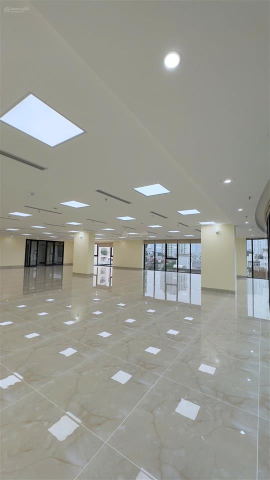 Bán gấp, tòa nhà văn phòng, mặt phố, hoàng quốc việt, 118m, 10 tầng, thang máy, giá tốt, 0903 784 ***