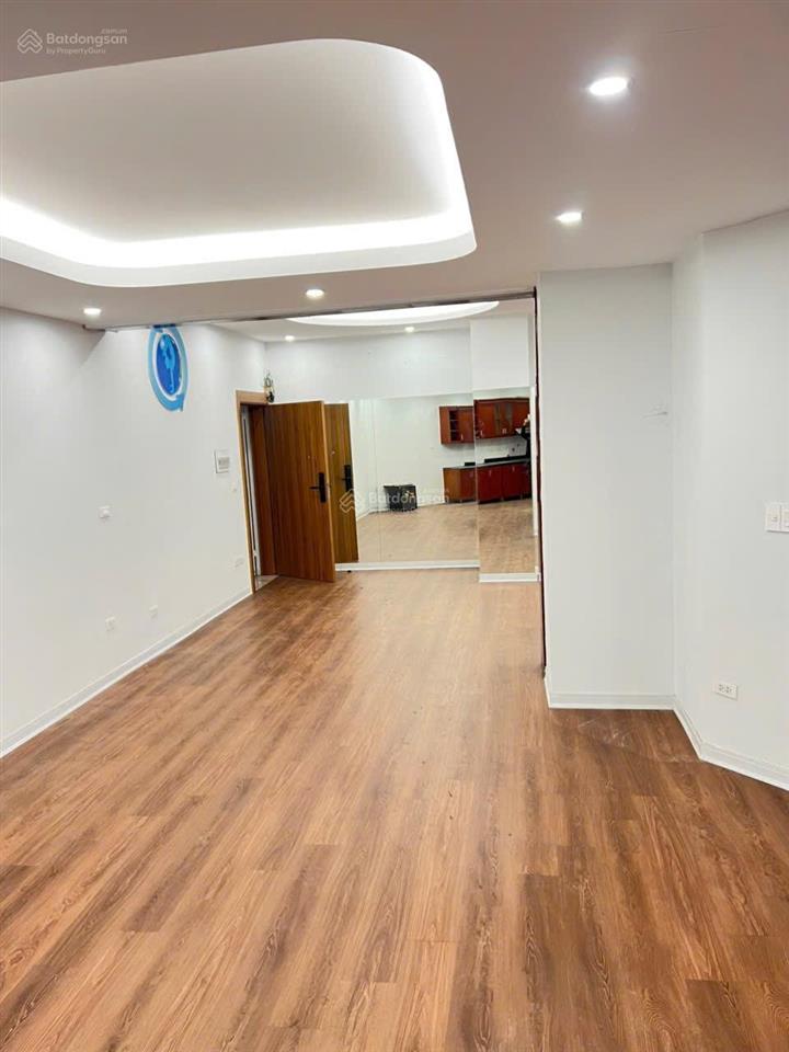 Chưa đến 5 tỷ, chung cư đẹp, ở luôn, mỹ đình, tầng 9, 5m2, 2n, 2 ban công, 0903 784 ***