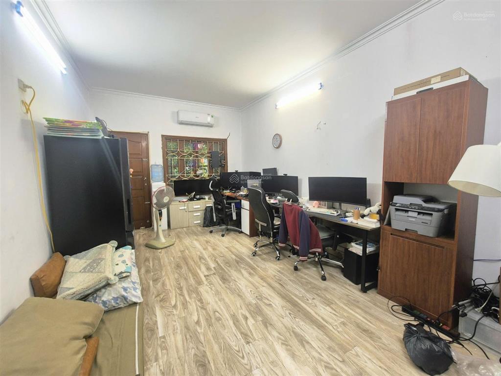 Cần bán nhanh, nhà mặt phố, trung kính, 65m², 6 tầng, thang máy, kinh doanh, 30 tỷ, 0903 784 ***