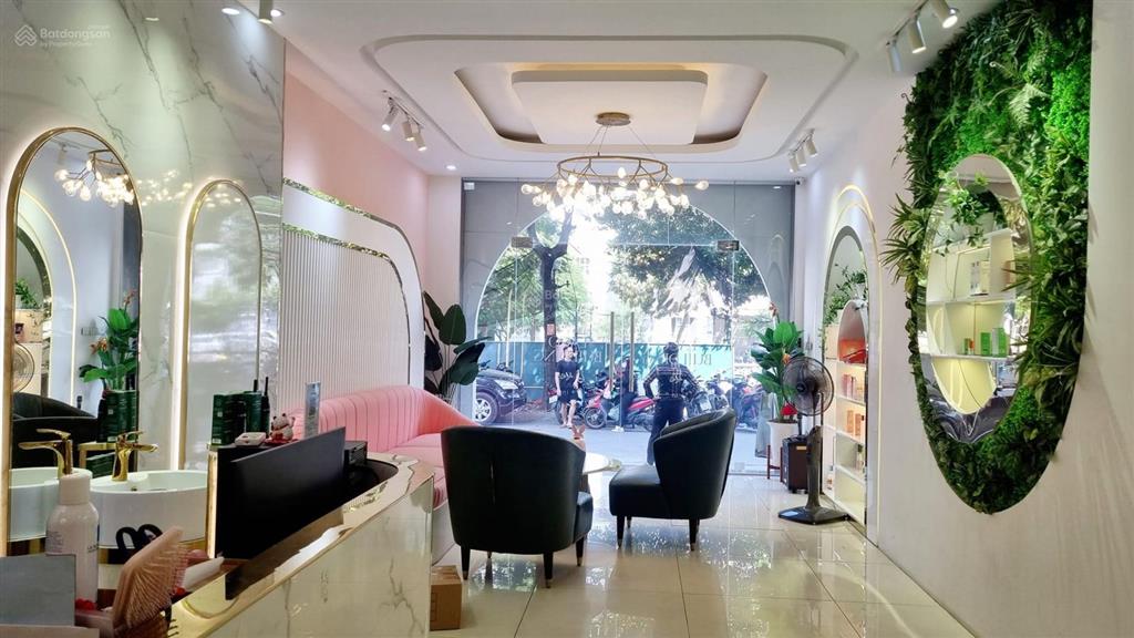 Cần bán, tòa nhà mặt phố, nguyễn hoàng, thang máy, kinh doanh, 185m, 0903 784 ***
