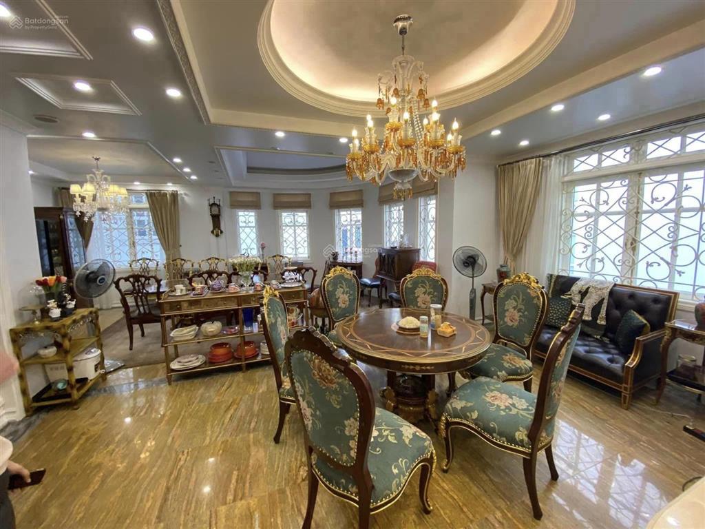 Siêu phẩm biệt thự vườn đào, 2 mặt đường ô tô tránh, thang máy, 390m, giá hợp lý. 0903 784 ***