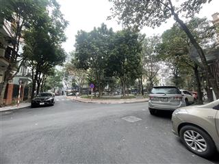 Cực hot, bán biệt thự yên hòa, 170m2, 5 tầng, có hầm, hơn 60 tỷ, 0903 784 ***
