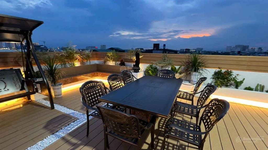 Bán biệt thự lão thành cách mạng, 165m, căn góc, 4 tầng, giá 6x tỷ, 0903 784 ***