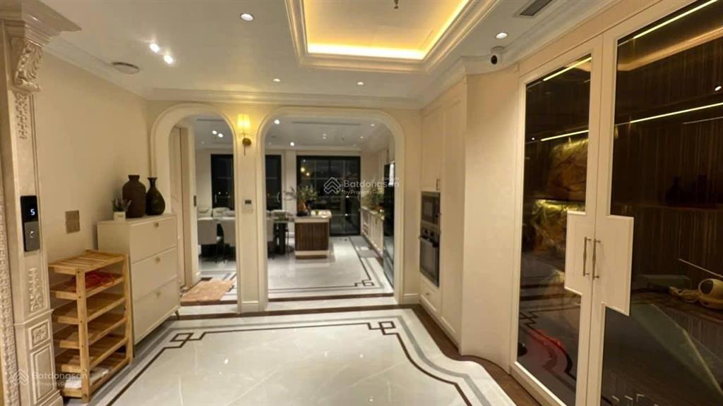 Bán biệt thự lão thành cách mạng, 165m, căn góc, 4 tầng, giá 6x tỷ, 0903 784 ***