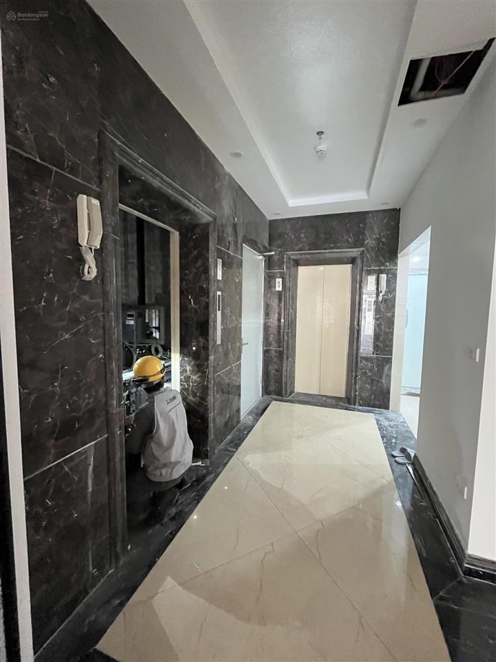 Tôi cần bán, tòa căn phòng 10 tầng, mặt phố, hoàng quốc việt, 175, nhỉnh 80 tỷ, 0903 784 ***