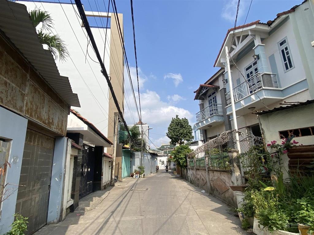 Đất đẹp dt 104m2 full thổ cư, xd mới 5 tầng ngay ubnd phường cát lái mới chỉ 8,3 tỷ tl