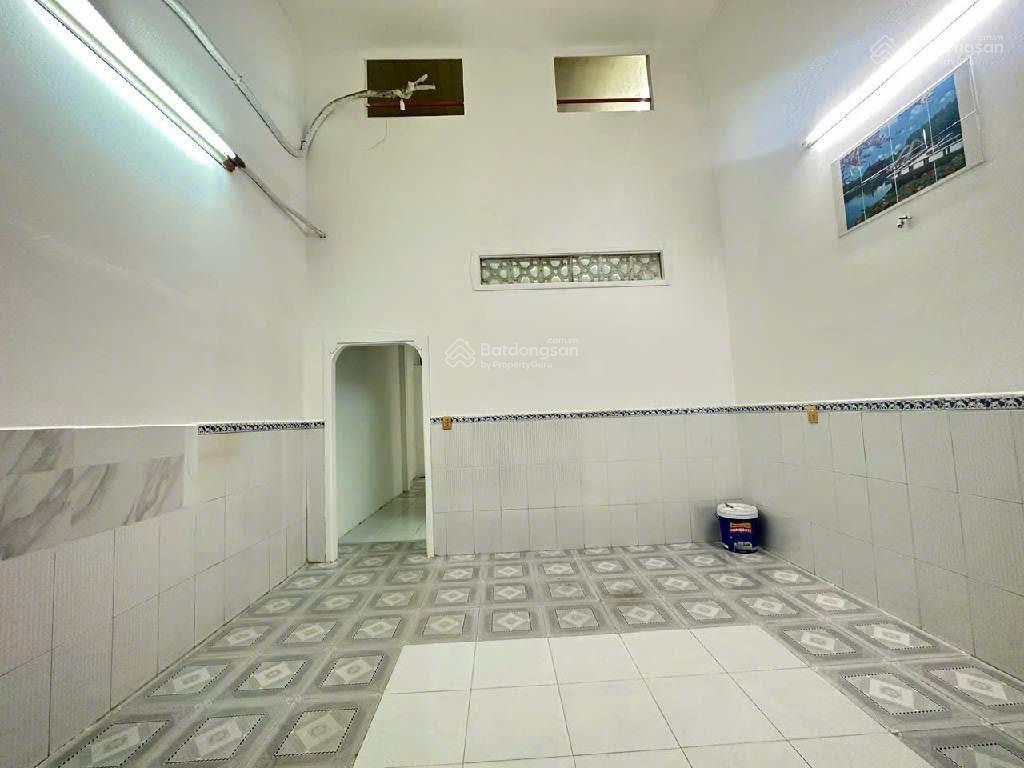 101.5m2 (ngang 7,5m)  nhà mt đường số gần bv lê văn thịnh chỉ ~85tr/m2