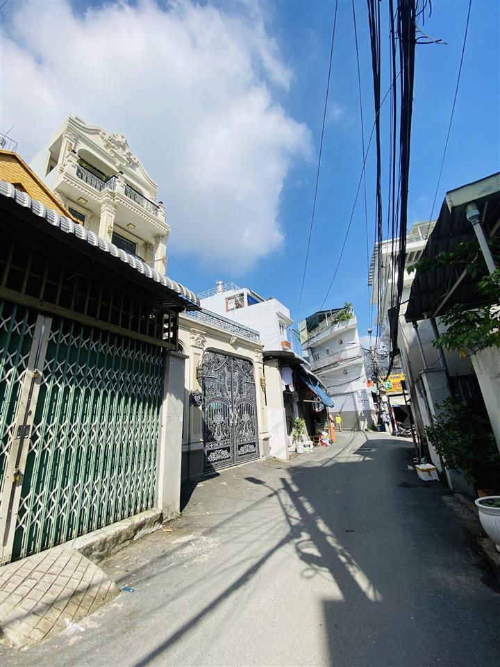 101.5m2 (ngang 7,5m)  nhà mt đường số gần bv lê văn thịnh chỉ ~85tr/m2