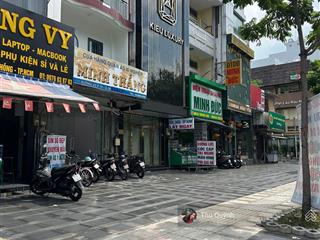 Siêu rẻ, chỉ 360 triệu/m2. bán nhà 2 mặt tiền đường 3/2 quận 10 đoạn đạp (4.05m x 24m)
