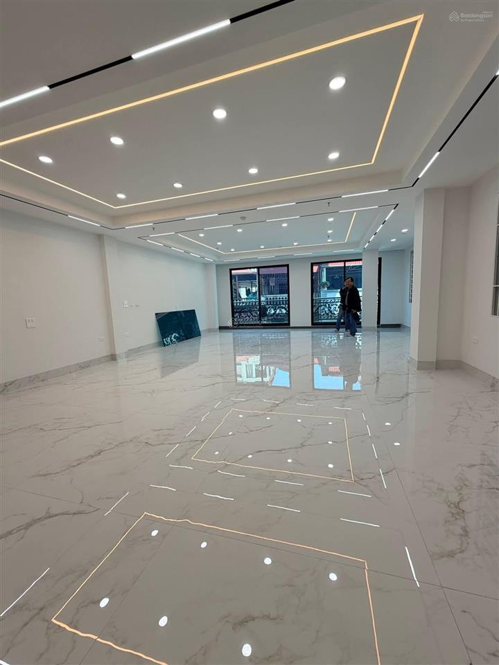 Toà nhà 8 tầng 7 nổi 1 hầm phố khúc thừa dụ, cầu giấy 99m2, 8 tầng, chào 33 tỷ