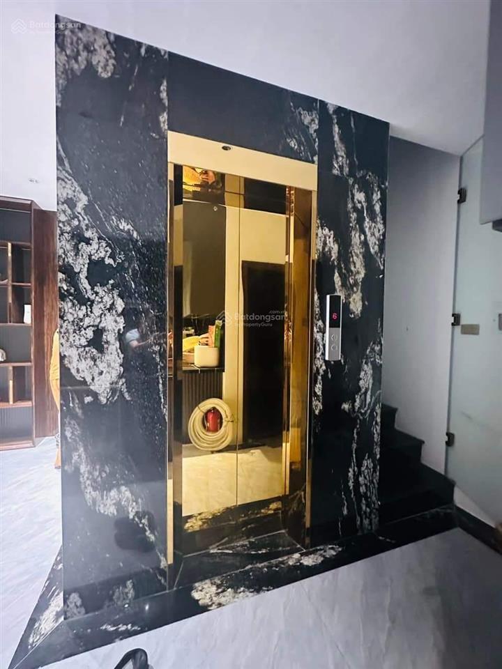 Siêu phẩm 1 nhà ra phố, thang máy 2 mặt ngõ ô tô hoàng quốc việt 50m 5 tầng chào 22.5 tỷ