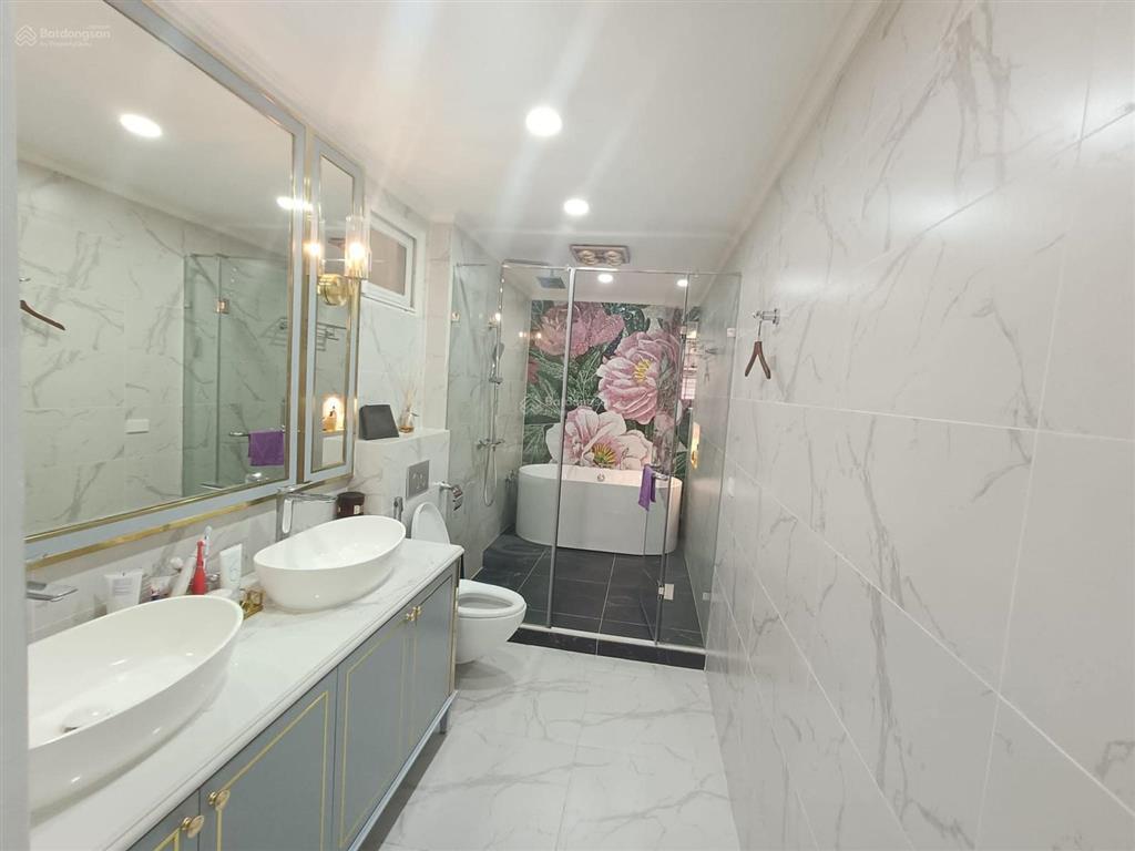 Bán nhà thang máy, vỉa hè ô tô, kinh doanh văn cao, ba đình 46m 6 tầng mt 4.5 20 tỷ