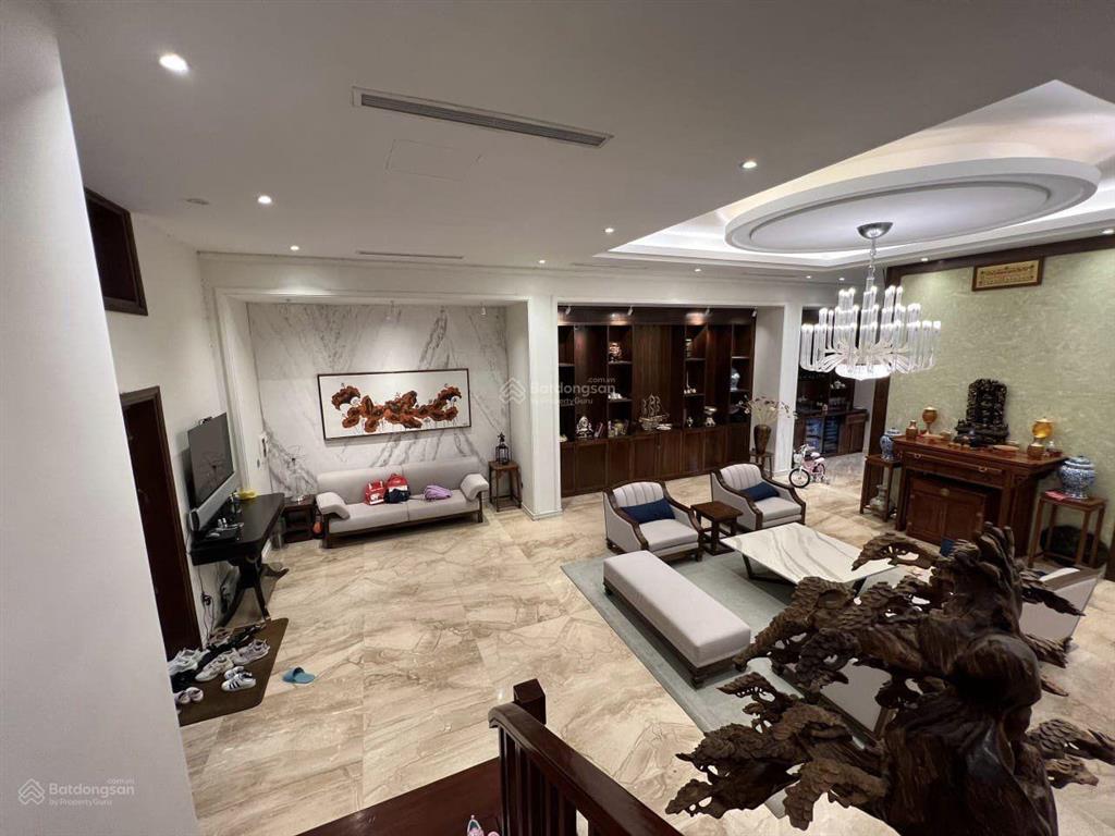 Bán nhà liền kề vỉa hè  ô tô tránh duy tân 106m2 x 5 tầng  mt 7m 27,8 tỷ