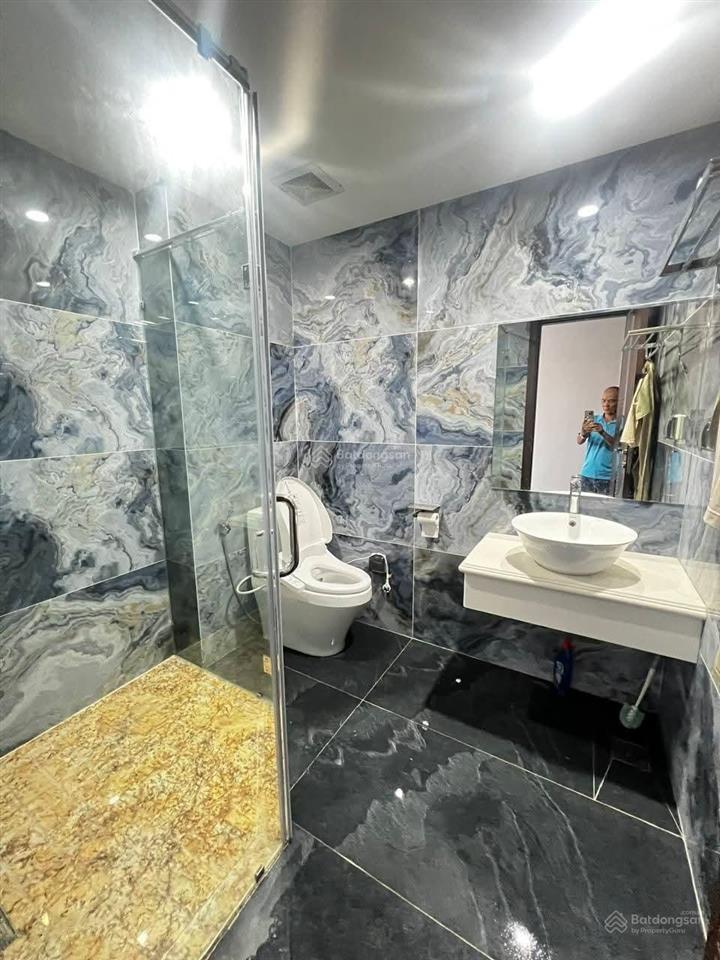 Hiếm có khó tìm, view hồ trường chinh  vỉa hè rộng  ô tô tránh  kinh doanh 6 tầng 26 tỷ